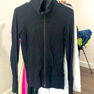 Lululemon womens align jacket. Size 6.